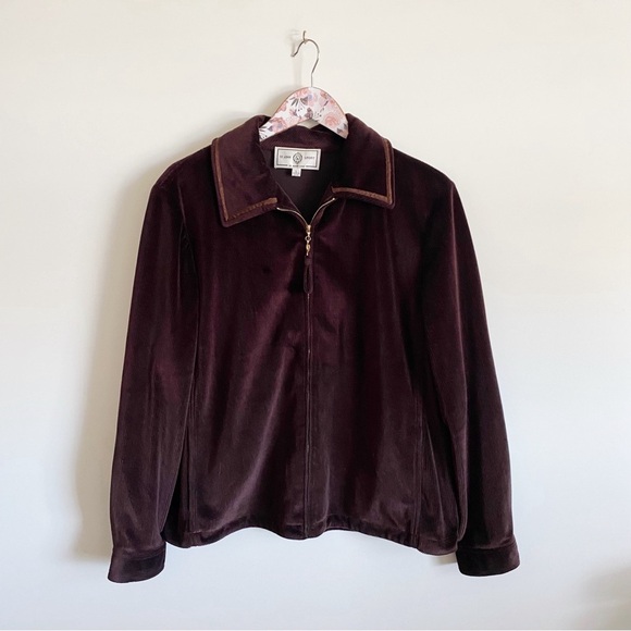 St. John Jackets & Blazers - ST JOHN Sport Brown Corduroy Full Zip Collared Jacket Women’s L Large